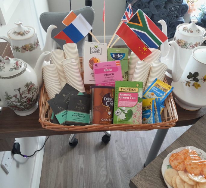 Ashton Manor Residents Embark on an “8 Sips Around the World” Global Tea Journey