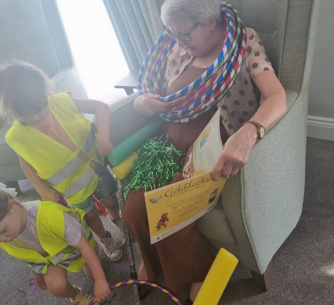 Astley View Care Home welcomes Nursery for Little Links intergenerational visit